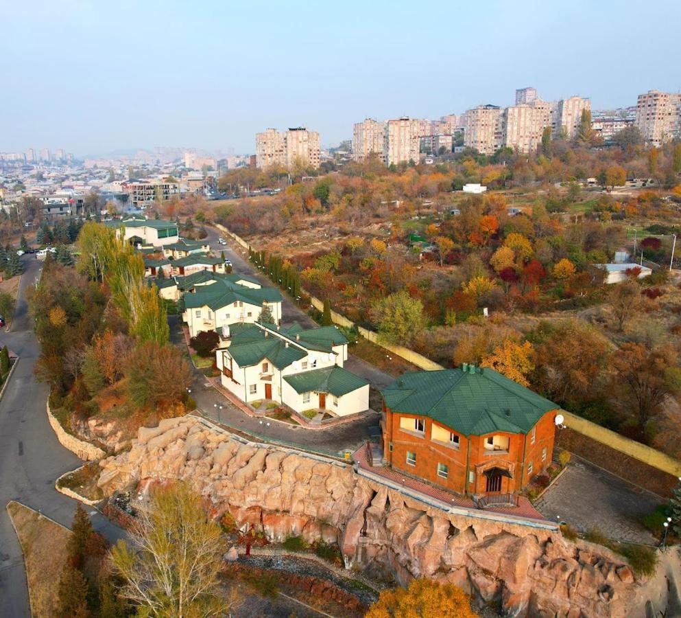 Armenian Village Park Hotel & Free Water Park, Gym Erevan Esterno foto
