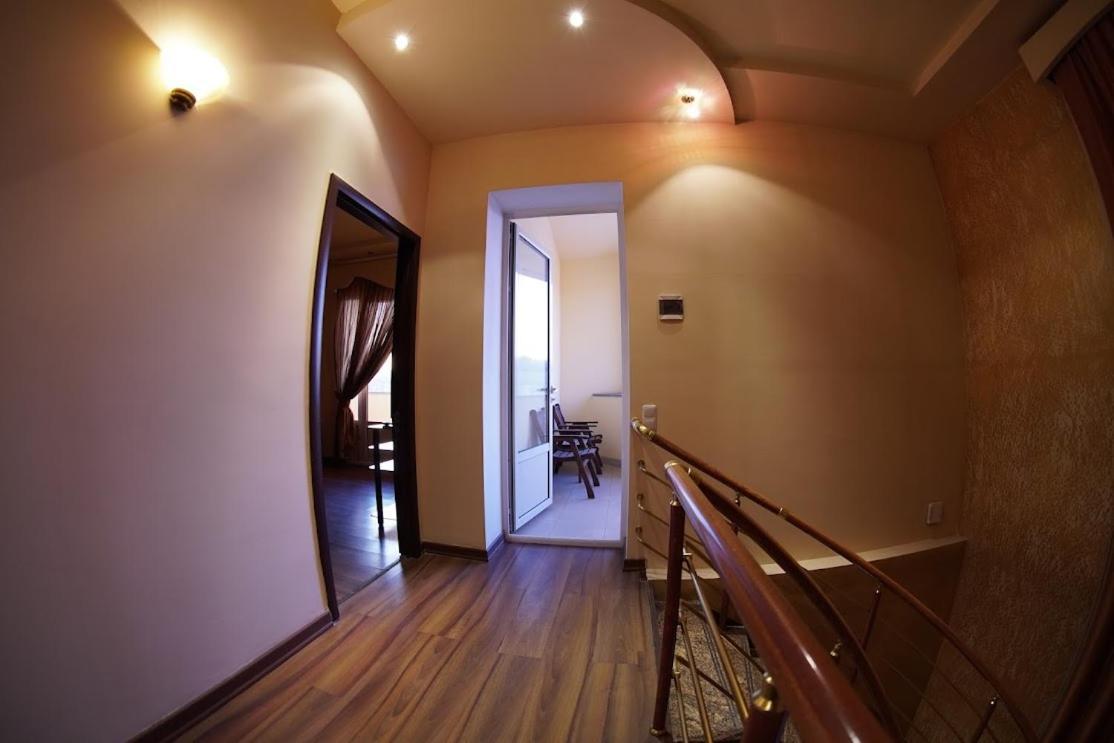 Armenian Village Park Hotel & Free Water Park, Gym Erevan Esterno foto