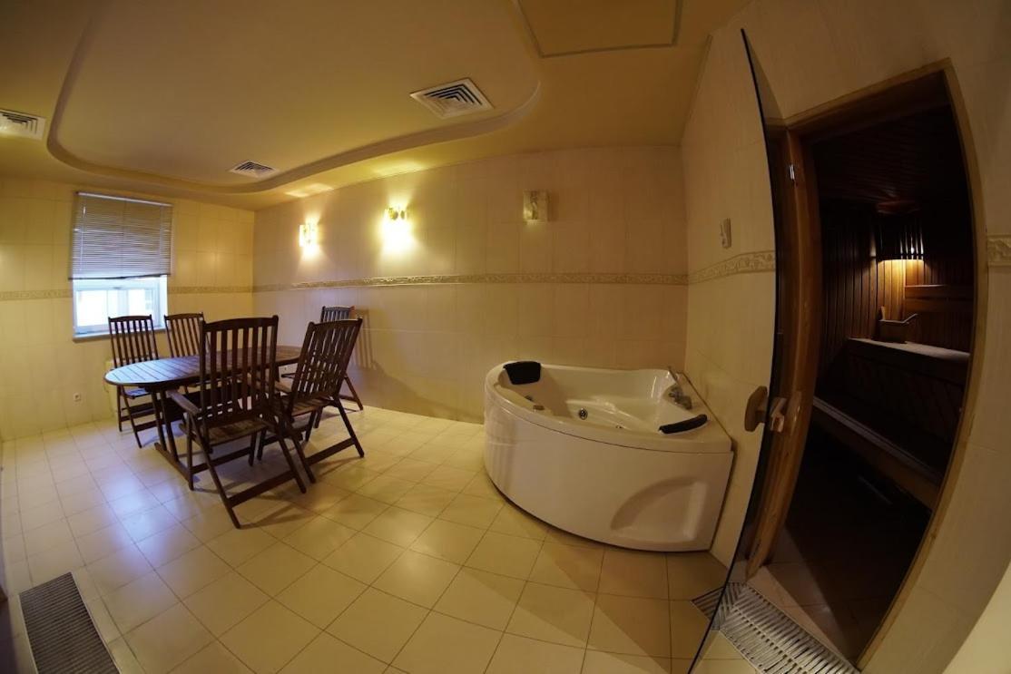 Armenian Village Park Hotel & Free Water Park, Gym Erevan Esterno foto