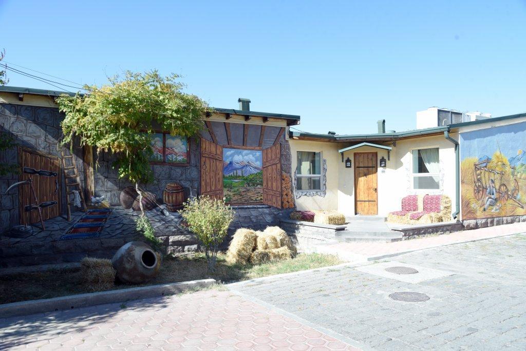 Armenian Village Park Hotel & Free Water Park, Gym Erevan Esterno foto