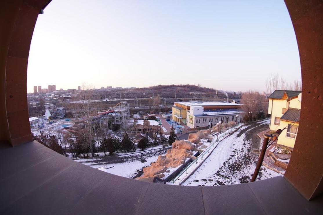 Armenian Village Park Hotel & Free Water Park, Gym Erevan Camera foto