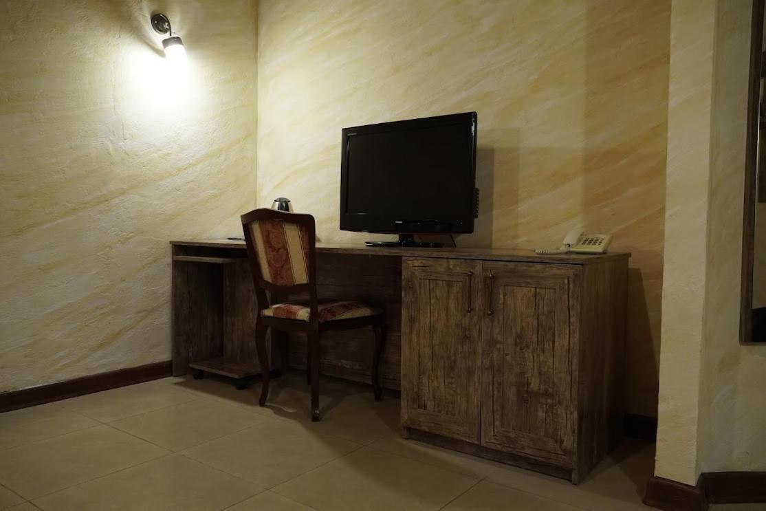 Armenian Village Park Hotel & Free Water Park, Gym Erevan Camera foto